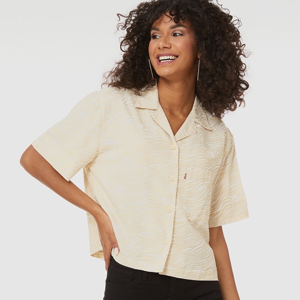Levi's Tan and White Patterned Shirt